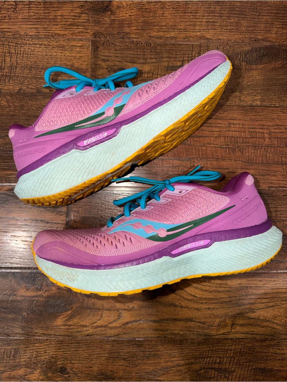 Saucony Women's Triumph 18